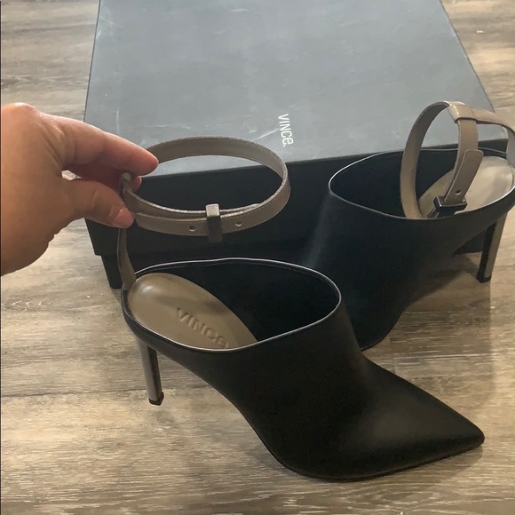 Vince Shoes - Vince Black Mule size 7
